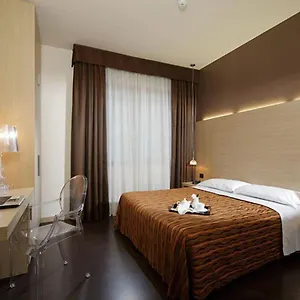 3* Ξενοδοχείο Paris